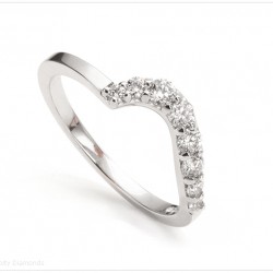 Graduated diamond shaped wedding ring, claws set with increasing sizes of diamond