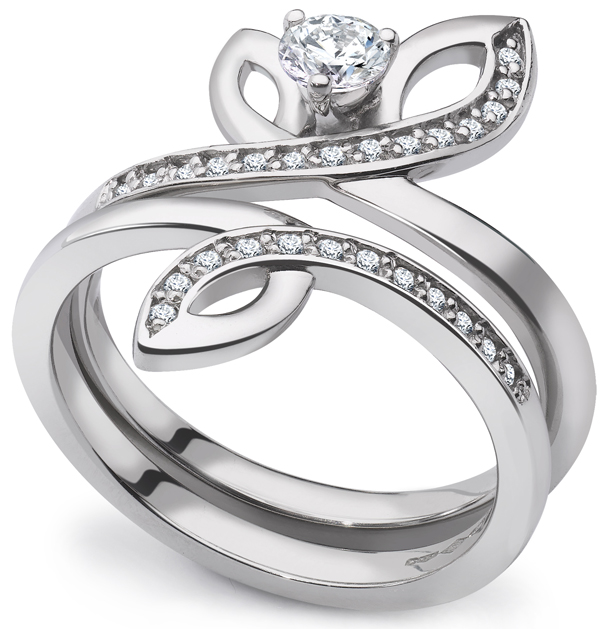 "Dare to be Different" Engagement Rings with Unique Ring ...