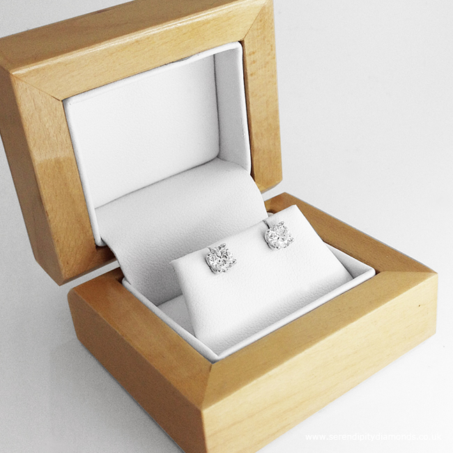 Solitaire Round Diamond Earrings ED005 - Boxed