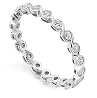 Round diamond eternity ring