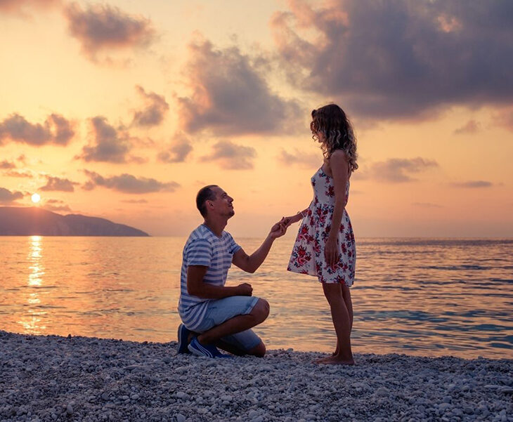 Proposal on one knee