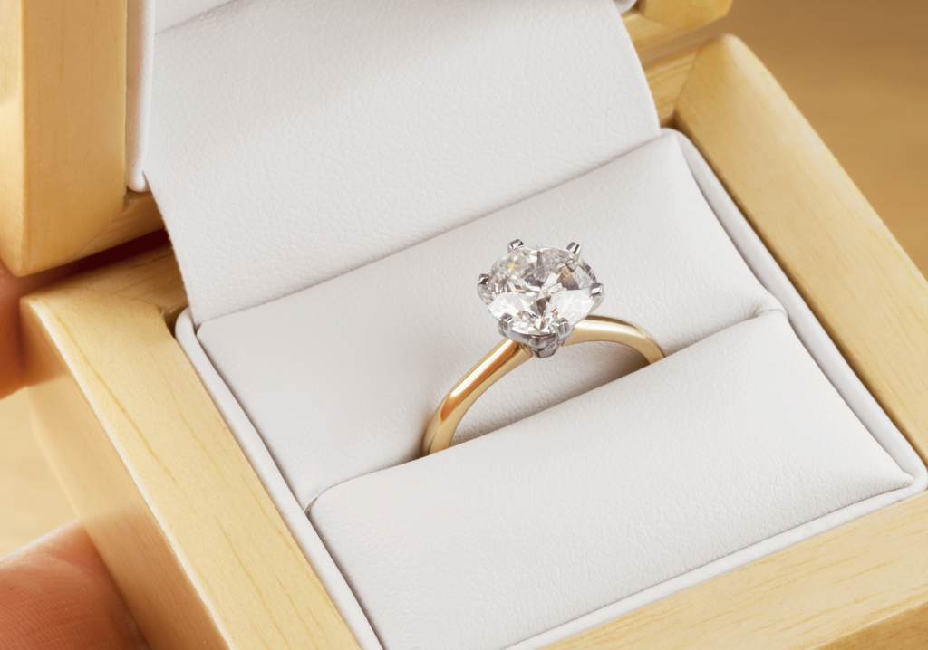 2 carat diamond solitaire ring Tiffanie