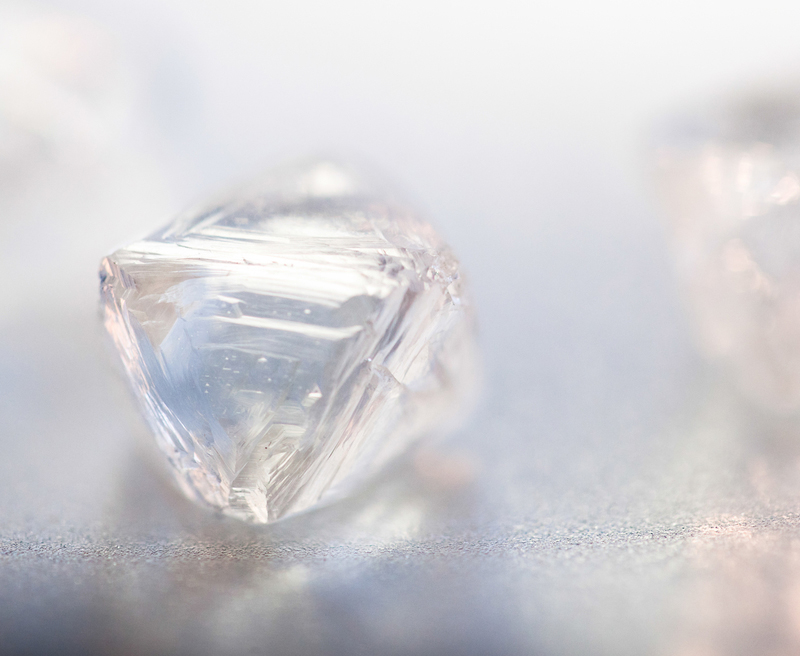 Rough traceable diamonds from the Ekati and Diavik Mines