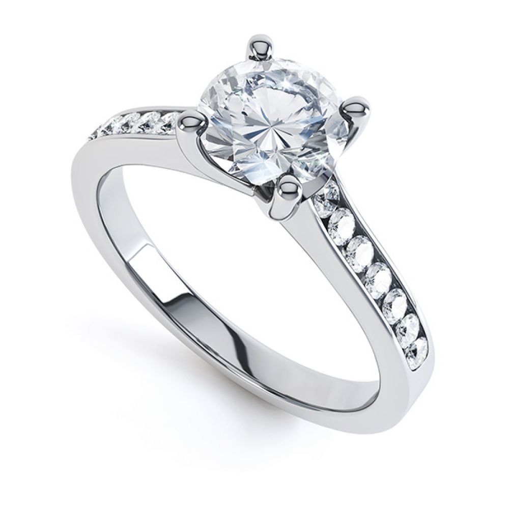 4 Claw Round Solitaire Diamond Shoulders 4 Claw Round Solitaire Diamond Shoulders