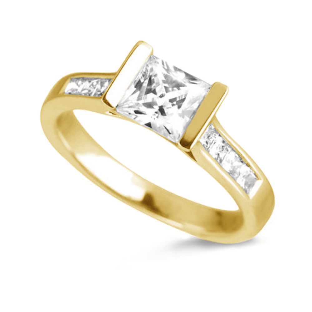 Bar Set Princess Diamond Ring Diamond Shoulders Perspective - Yellow Gold Bar Set Princess Diamond Ring Diamond Shoulders Perspective - Yellow Gold