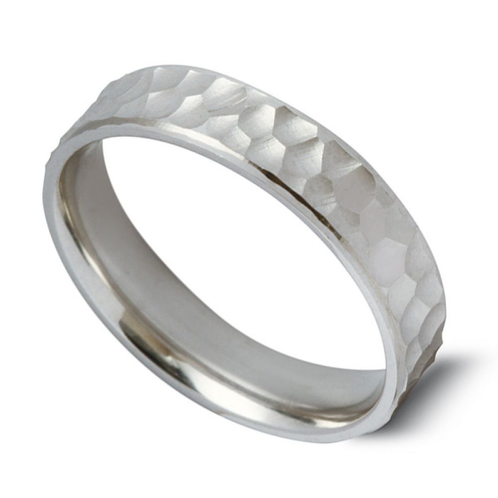 Men's Hammered Pattern Wedding Ring