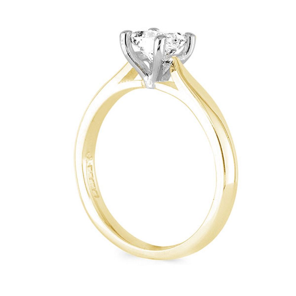 Cushion Cut Diamond Wedfit Engagement Ring - Yellow Gold