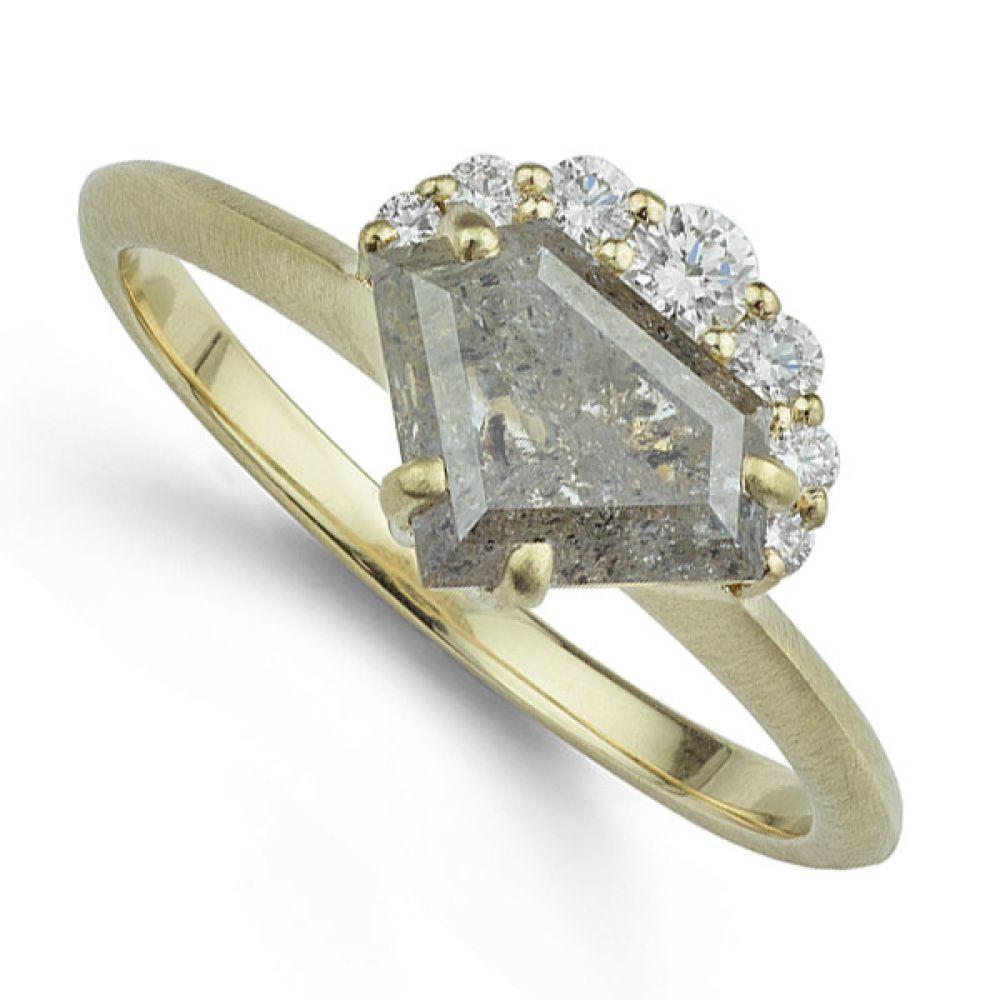 Salt and Pepper diamond ring in 18-carat yellow gold