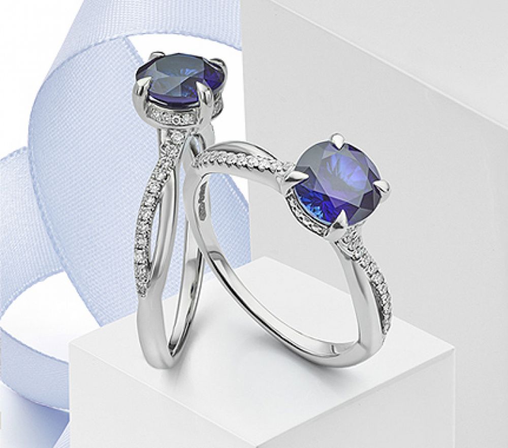 Handcrafted sapphire solitaire ring style with talon claws. Handcrafted sapphire solitaire ring style with talon claws.
