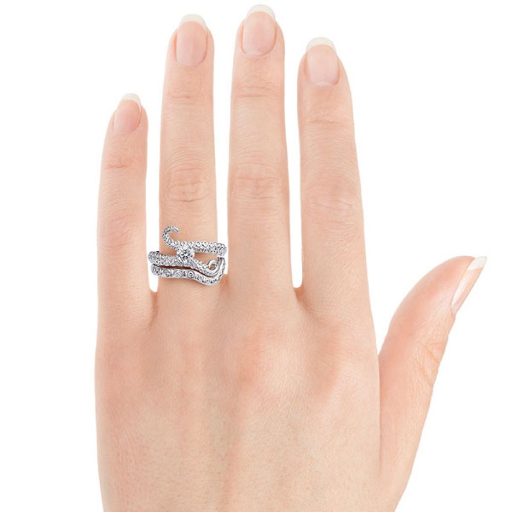 Kraken ring set on finger