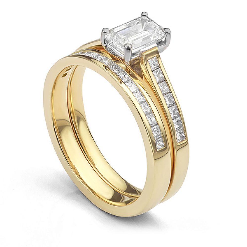 Yellow gold ring set side view with both rings Yellow gold ring set side view with both rings