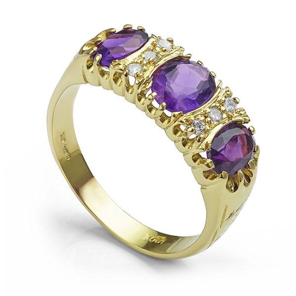 Pre-Loved Diamond and Amethyst Ring Main Image