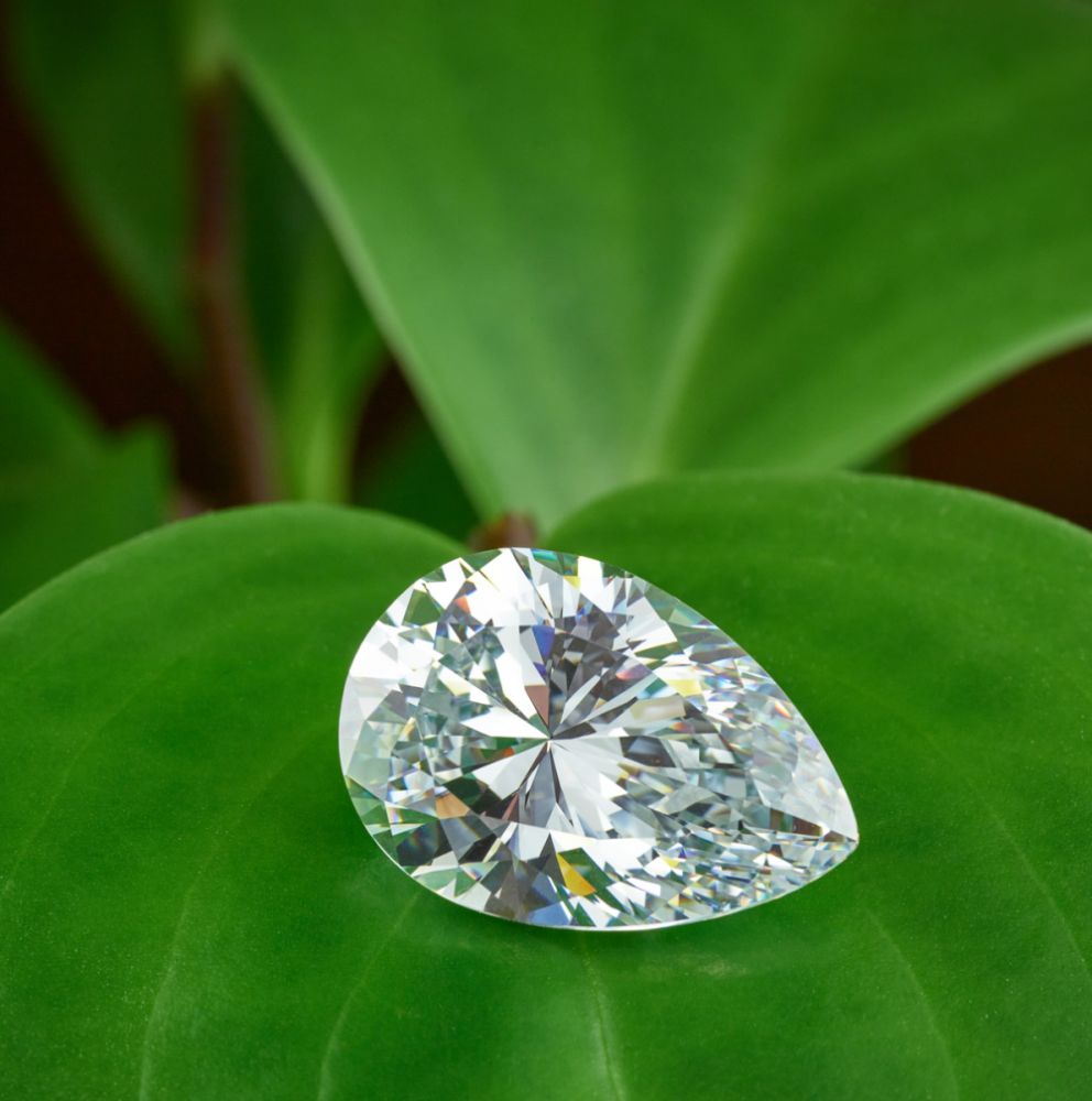 Browse lab-grown diamonds and learn more