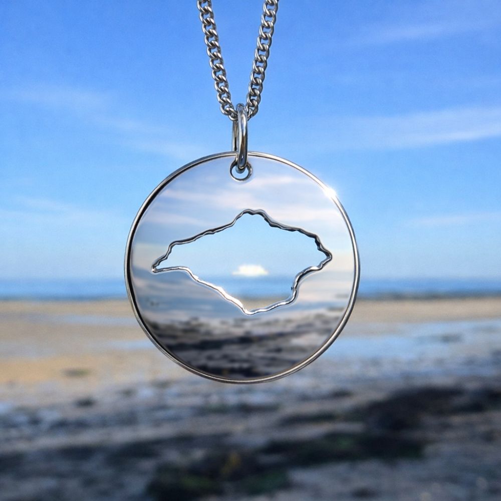 Isle of Wight cutout necklace