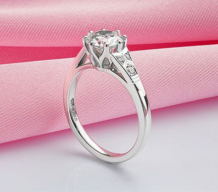 Art Deco vintage diamond engagement ring 1930