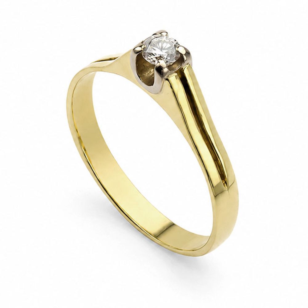 Vintage 18ct Yellow Gold solitaire diamond ring
