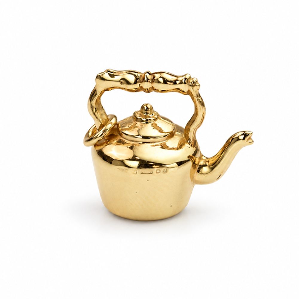 1975 Gold Kettle Charm | Vintage 9ct Gold Jewellery back view