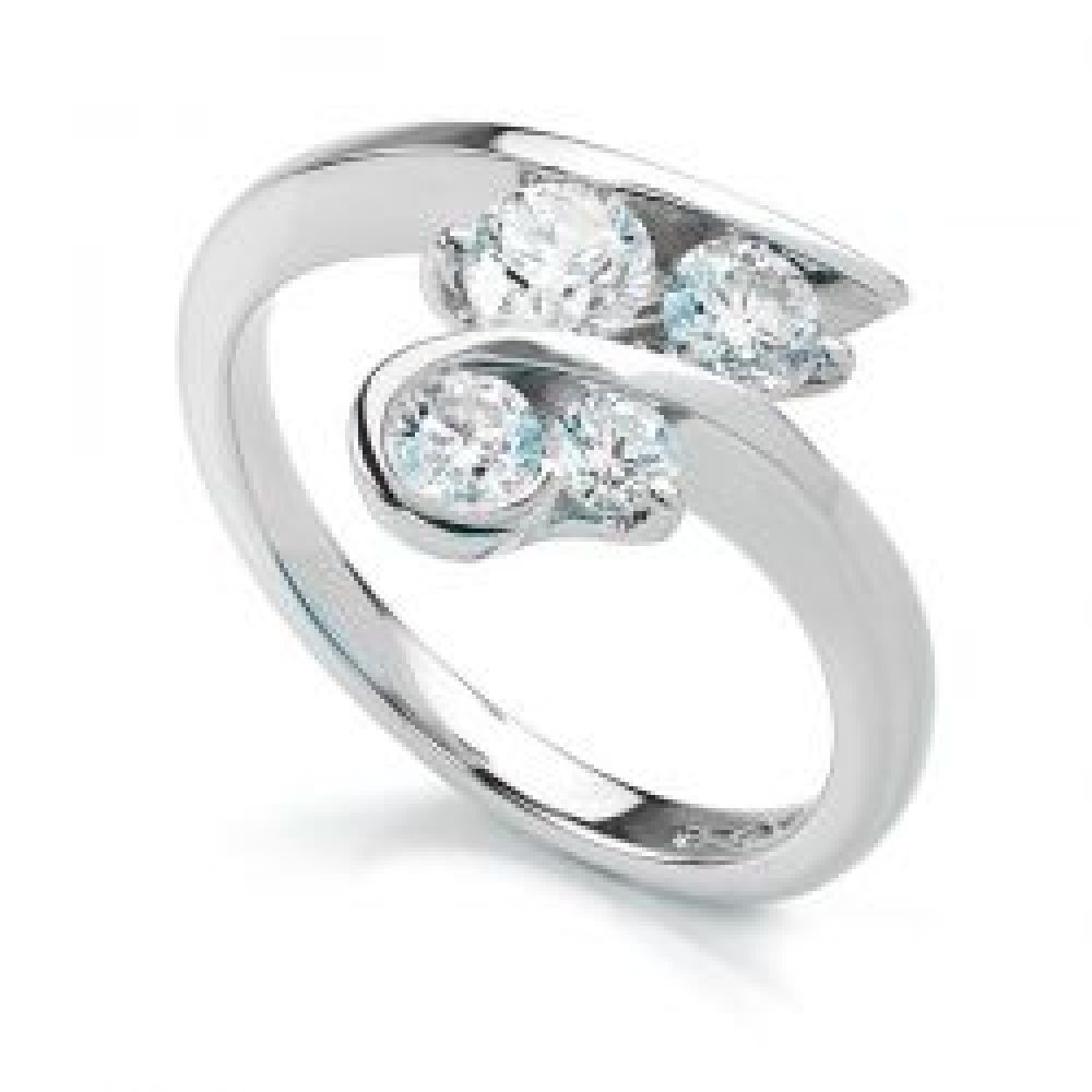 Uniquely Style Cross-Over Diamond Ring